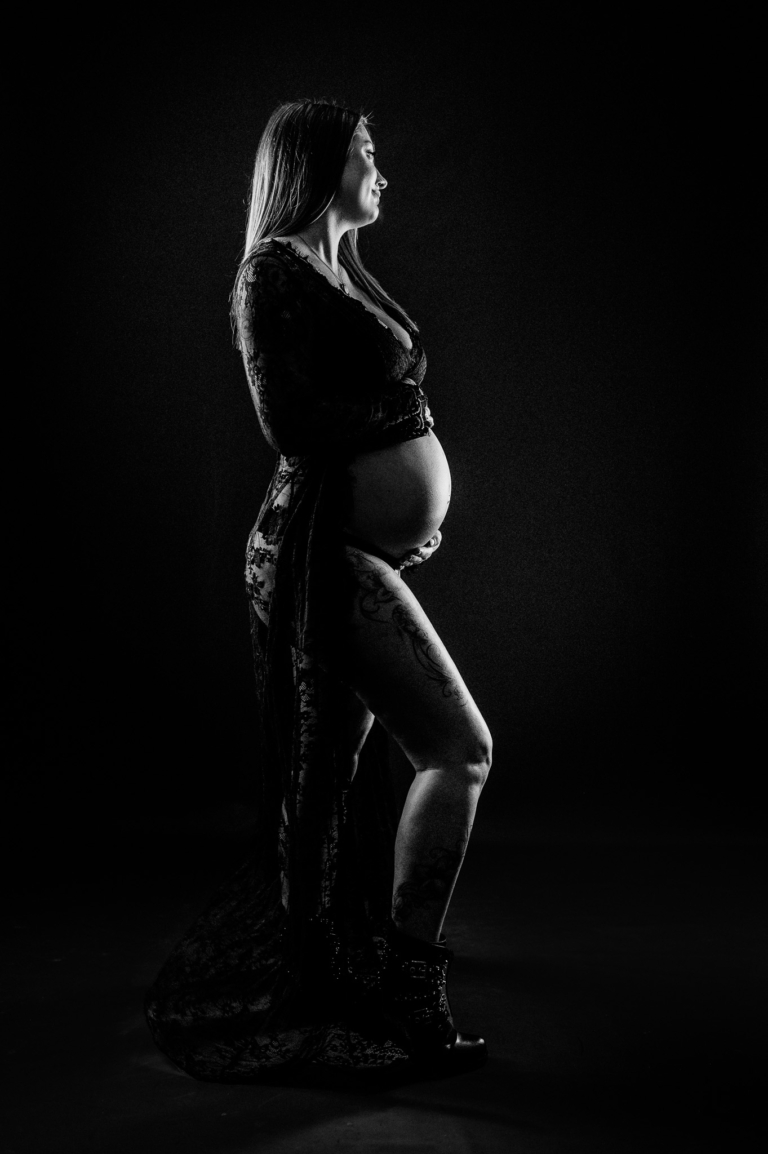 Babybauch Shooting im Atelier in Ratingen photoart hübner Schwanger sein ist soooo schön! 16