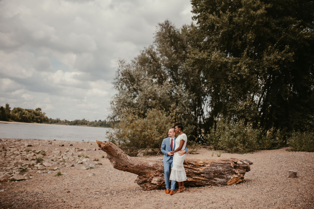 Hochzeit in Düsseldorf im Standesamt und am Rhein mit Christine und Christian Dein Hochzeitsfotograf photoart hübner 59