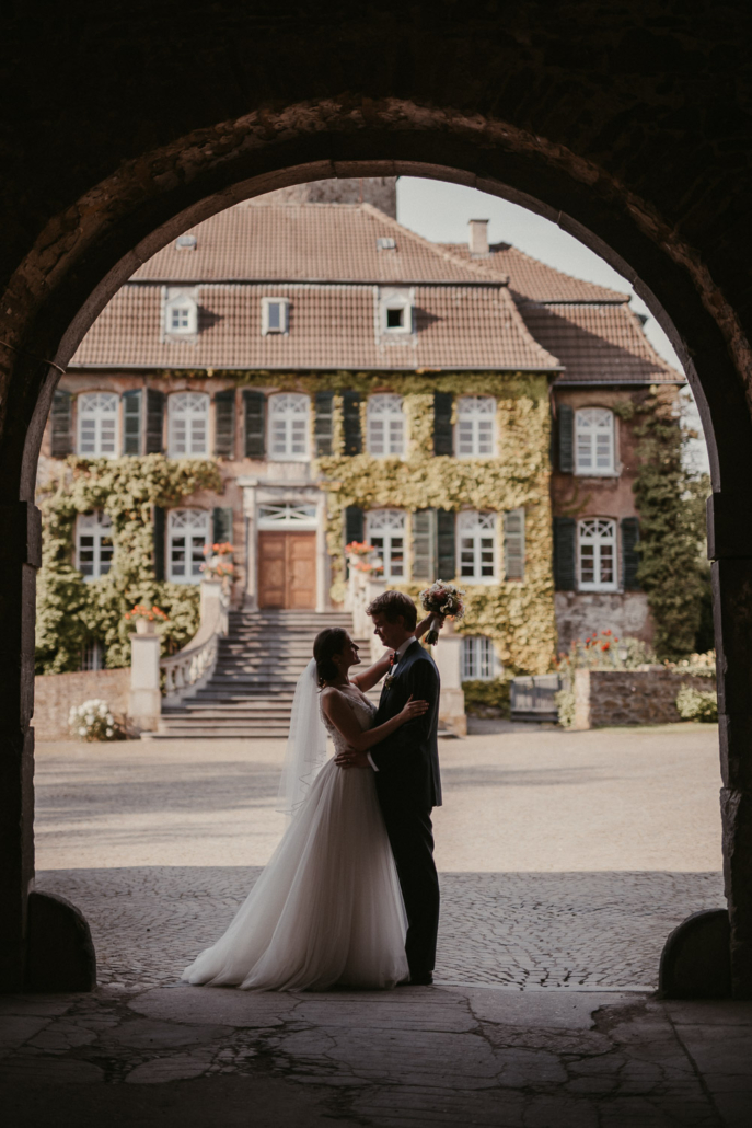 Hochzeitsbegleitung Lavinia und Nils in Ratingen auf Schloss Linnep 26