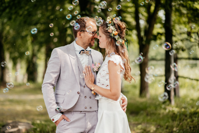 Hochzeitspaar Shooting auf Schloss Linnep in Ratingen durch photoart hübner Deine Hochzeitsfotografin in Deiner Nähe 65