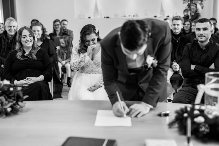 Winterhochzeit im Standesamt Ratingen von Saskia & Ervis photoart hübner Dein Hochzeitsfotograf in Deiner Nähe 24