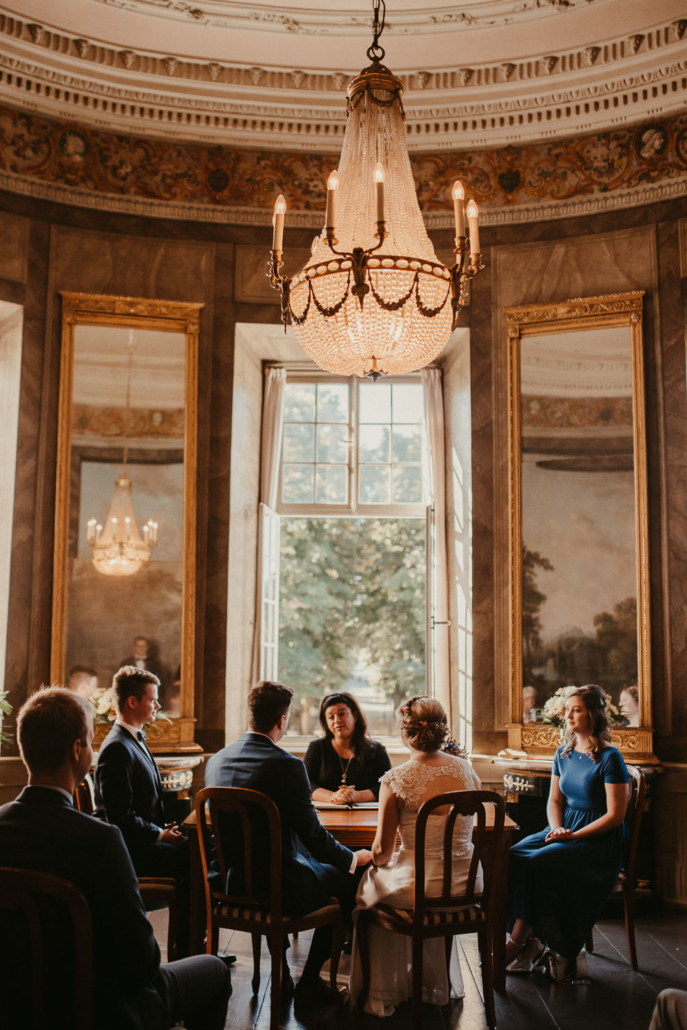 standesamtliche Hochzeit im Standesamt Ratingen von Laura & Fredi von photoart hübner 08